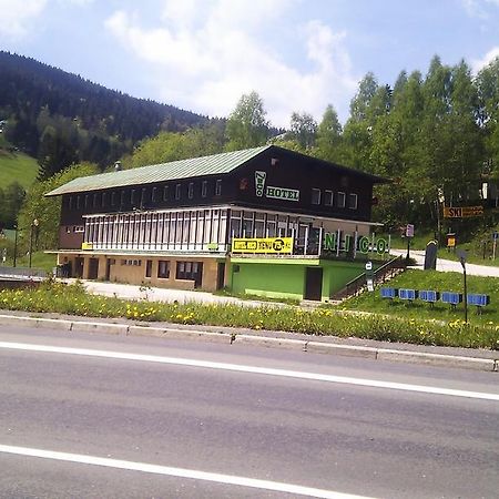 Hotel Nico Špindlerŭv Mlýn Exteriör bild